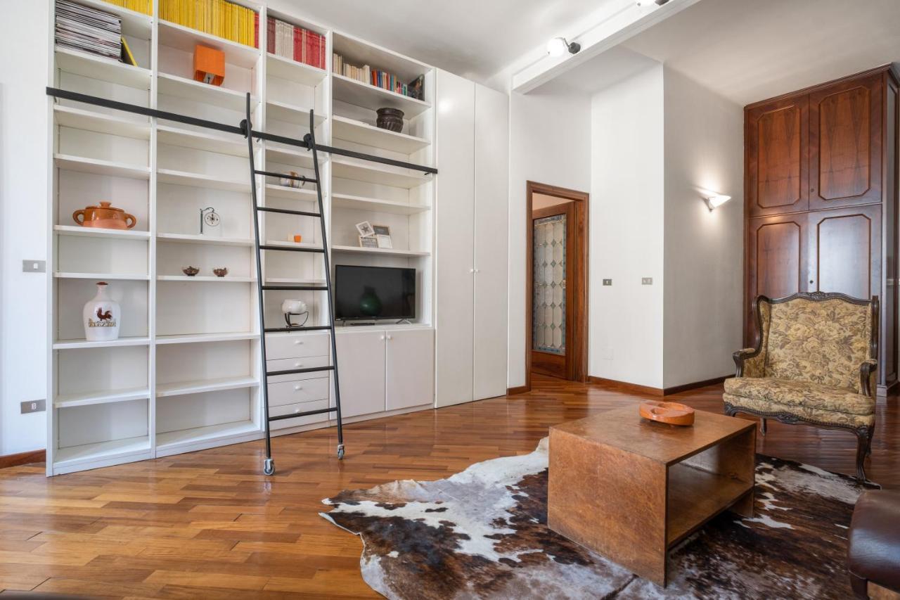 A Due Passi Dalla Pinacoteca Apartment Болонья Экстерьер фото